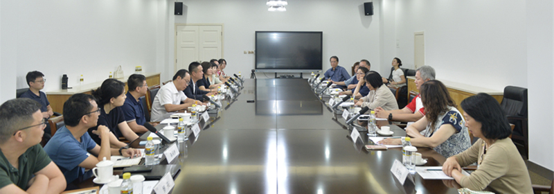 台湾中华妇女联合总会调研团到访我院